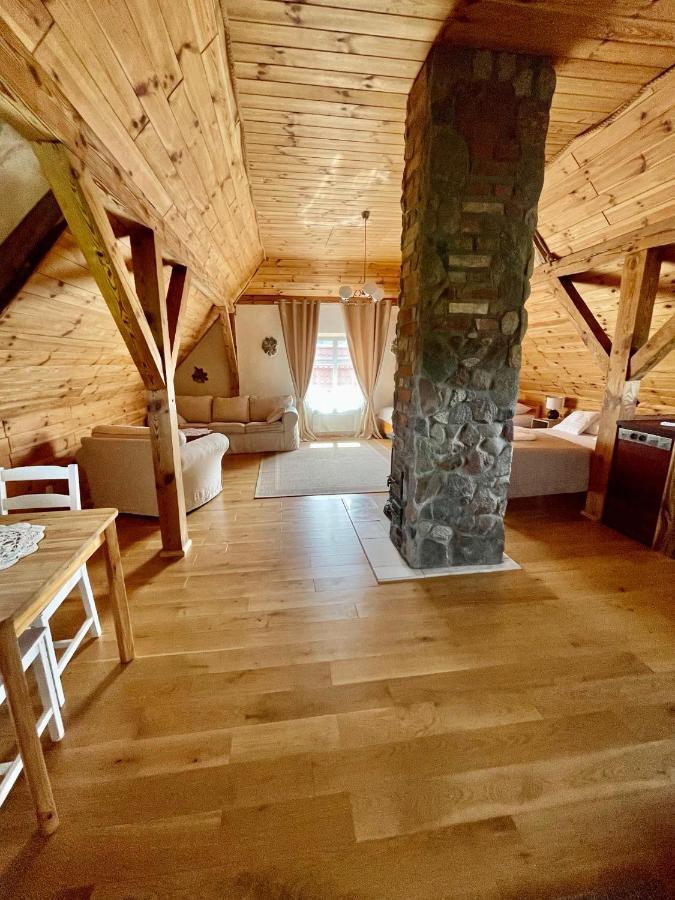 Oaza Pod Strzecha Klimatyczny Dom Z 3 Sypialniami Na Wylacznosc Z Kominkiem I Duzym Ogrodem Ustronie Morskie Exterior photo